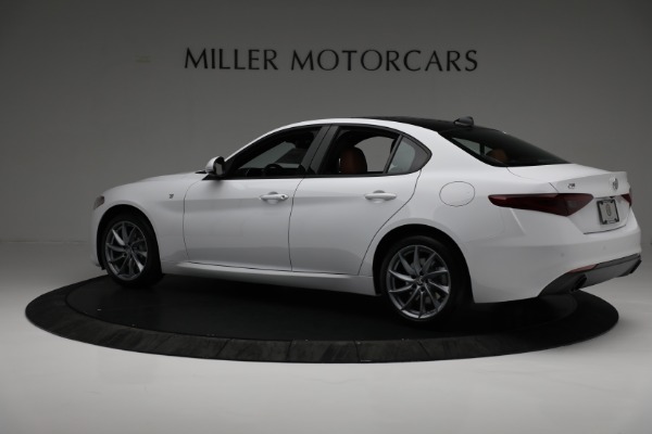 New 2022 Alfa Romeo Giulia Ti for sale $49,185 at McLaren Greenwich in Greenwich CT 06830 4
