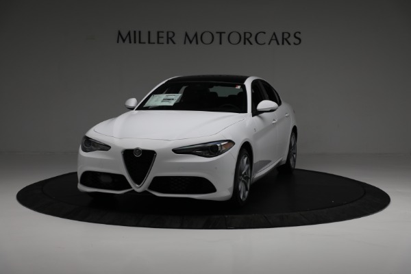 New 2022 Alfa Romeo Giulia Ti for sale $49,185 at McLaren Greenwich in Greenwich CT 06830 1