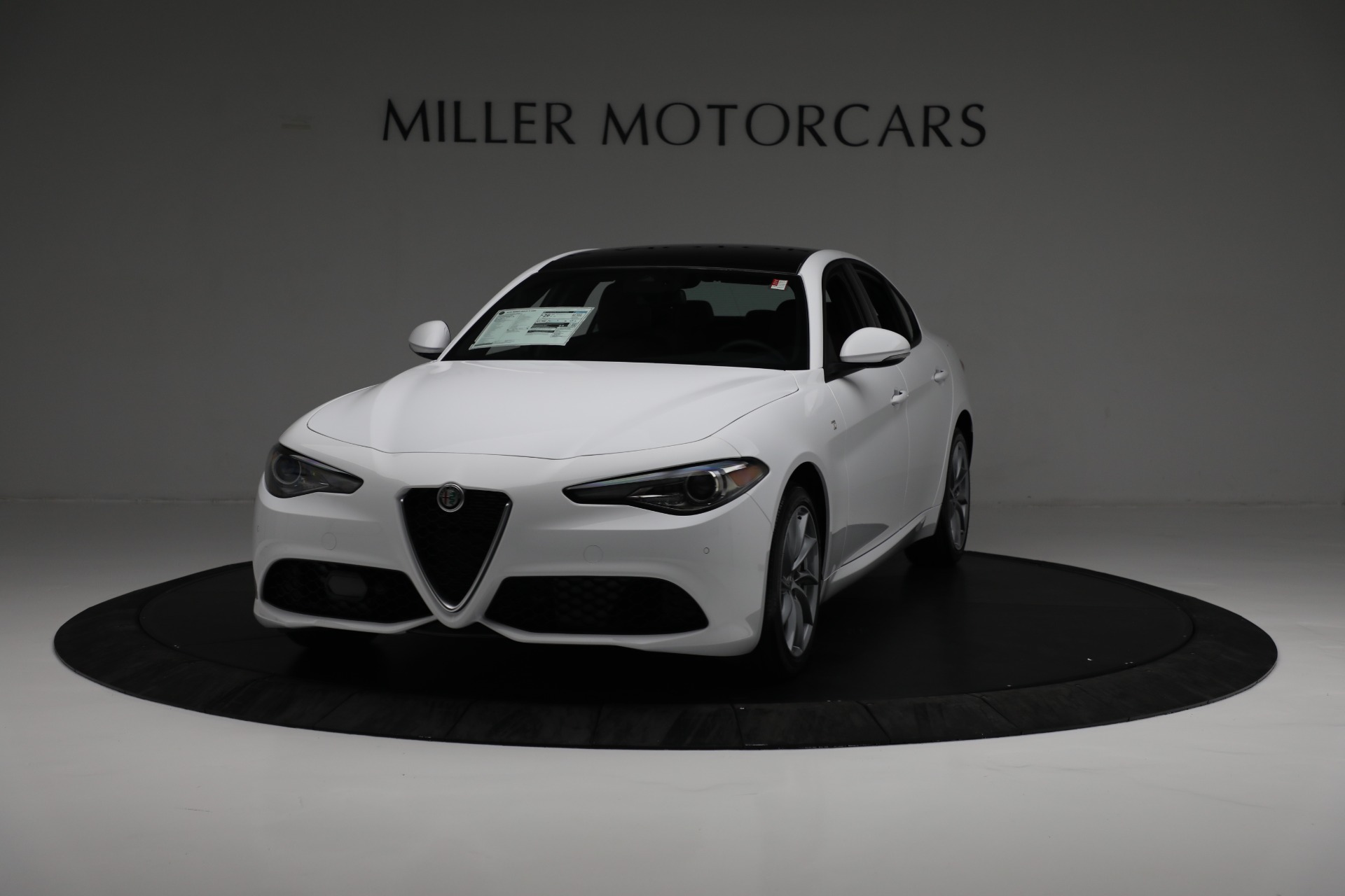 New 2022 Alfa Romeo Giulia Ti for sale $49,185 at McLaren Greenwich in Greenwich CT 06830 1
