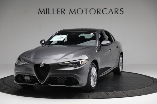 New 2022 Alfa Romeo Giulia Sprint for sale Sold at McLaren Greenwich in Greenwich CT 06830 1