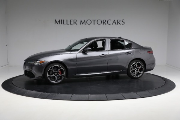 New 2022 Alfa Romeo Giulia Veloce for sale Sold at McLaren Greenwich in Greenwich CT 06830 4