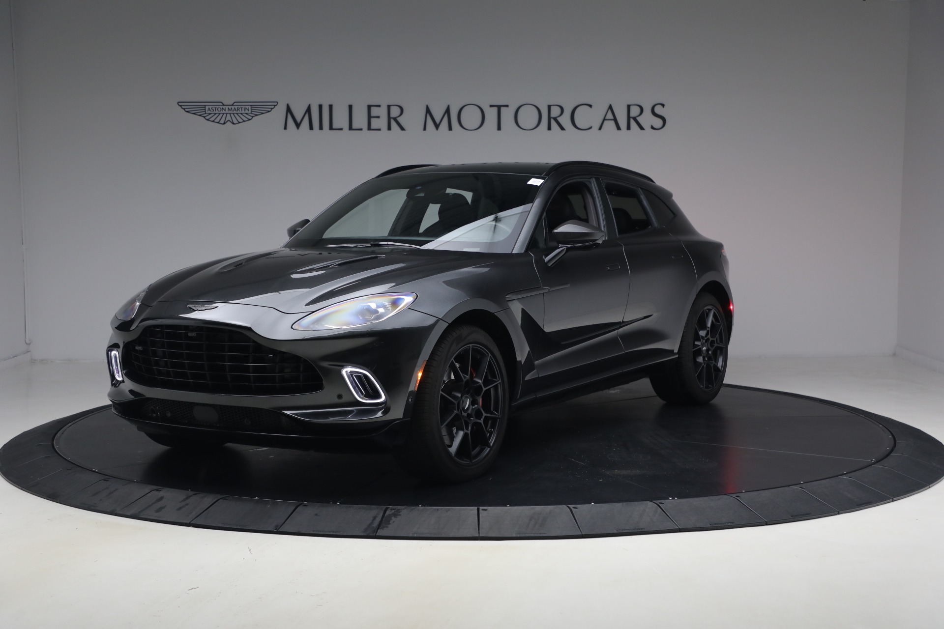 Used 2022 Aston Martin DBX for sale $115,900 at McLaren Greenwich in Greenwich CT 06830 1