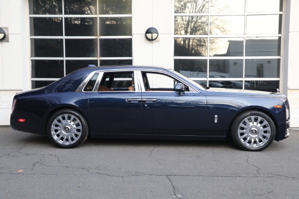 Used 2022 Rolls-Royce Phantom for sale $599,900 at McLaren Greenwich in Greenwich CT 06830 4