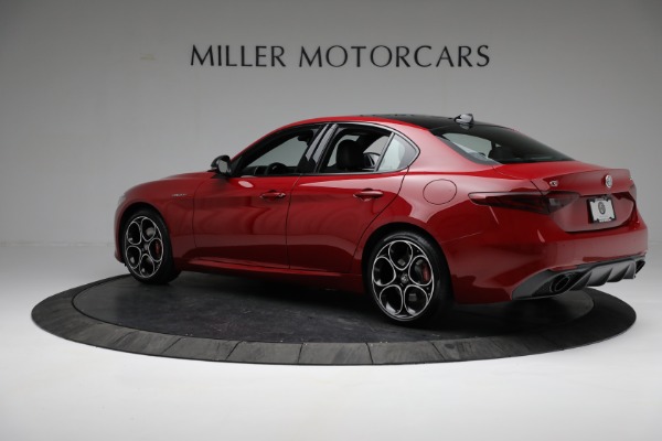 New 2022 Alfa Romeo Giulia Veloce for sale Sold at McLaren Greenwich in Greenwich CT 06830 4