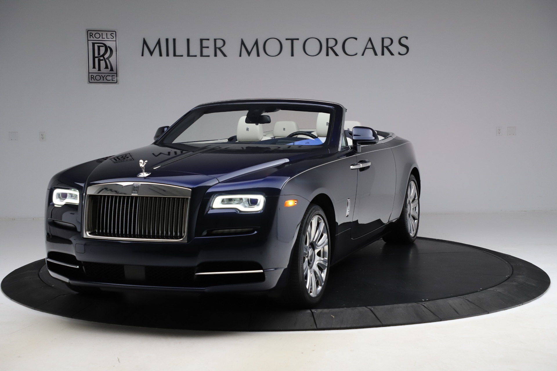 Used 2016 Rolls-Royce Dawn for sale Sold at McLaren Greenwich in Greenwich CT 06830 1