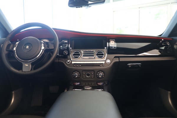 Used 2018 Rolls-Royce Black Badge Dawn for sale $355,900 at McLaren Greenwich in Greenwich CT 06830 4