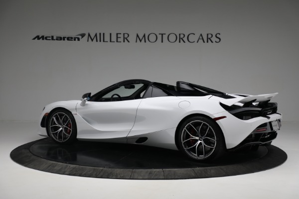 New 2022 McLaren 720S Spider Performance for sale $381,500 at McLaren Greenwich in Greenwich CT 06830 4