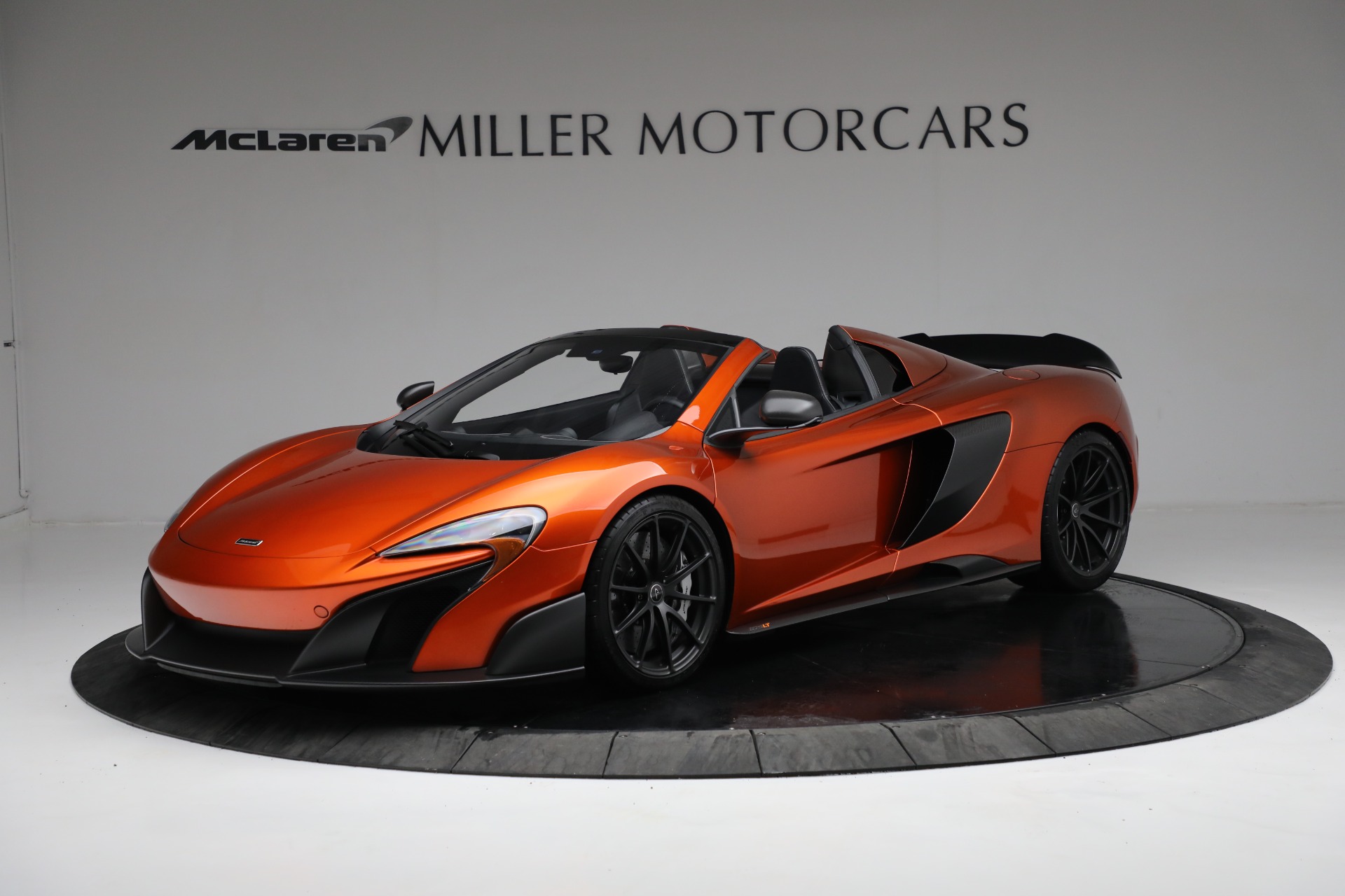 Used 2016 McLaren 675LT Spider for sale $275,900 at McLaren Greenwich in Greenwich CT 06830 1