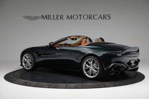 New 2022 Aston Martin Vantage Roadster for sale $192,716 at McLaren Greenwich in Greenwich CT 06830 3