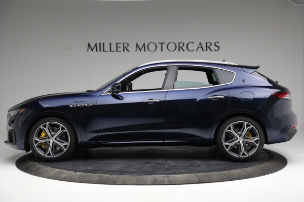 New 2022 Maserati Levante Modena for sale $112,575 at McLaren Greenwich in Greenwich CT 06830 3