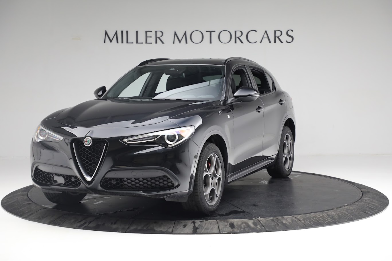 New 2022 Alfa Romeo Stelvio Ti for sale $56,975 at McLaren Greenwich in Greenwich CT 06830 1