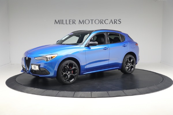 Used 2022 Alfa Romeo Stelvio Veloce for sale $32,900 at McLaren Greenwich in Greenwich CT 06830 2