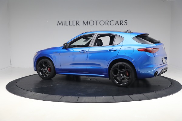 Used 2022 Alfa Romeo Stelvio Veloce for sale $32,900 at McLaren Greenwich in Greenwich CT 06830 4