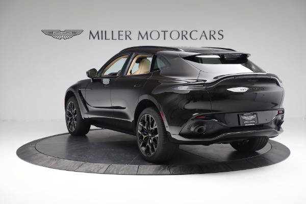 Used 2022 Aston Martin DBX for sale $105,900 at McLaren Greenwich in Greenwich CT 06830 4