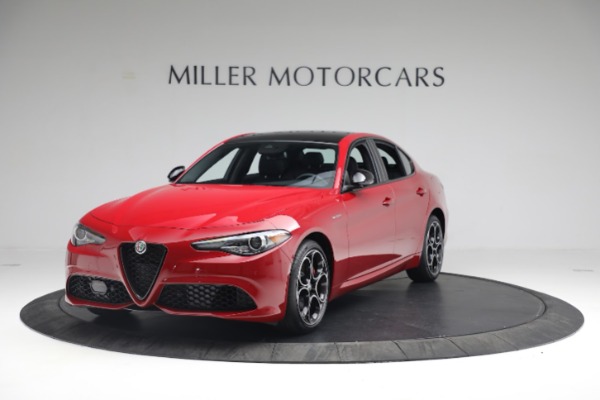 New 2022 Alfa Romeo Giulia Veloce for sale Sold at McLaren Greenwich in Greenwich CT 06830 1