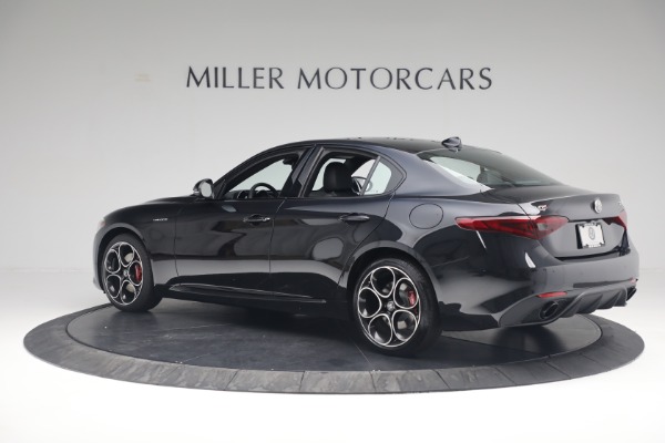 New 2022 Alfa Romeo Giulia Veloce for sale Sold at McLaren Greenwich in Greenwich CT 06830 4