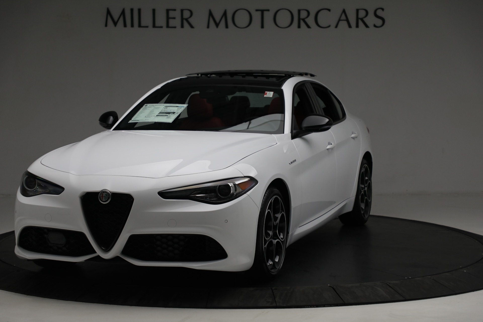 New 2022 Alfa Romeo Giulia Veloce for sale Sold at McLaren Greenwich in Greenwich CT 06830 1