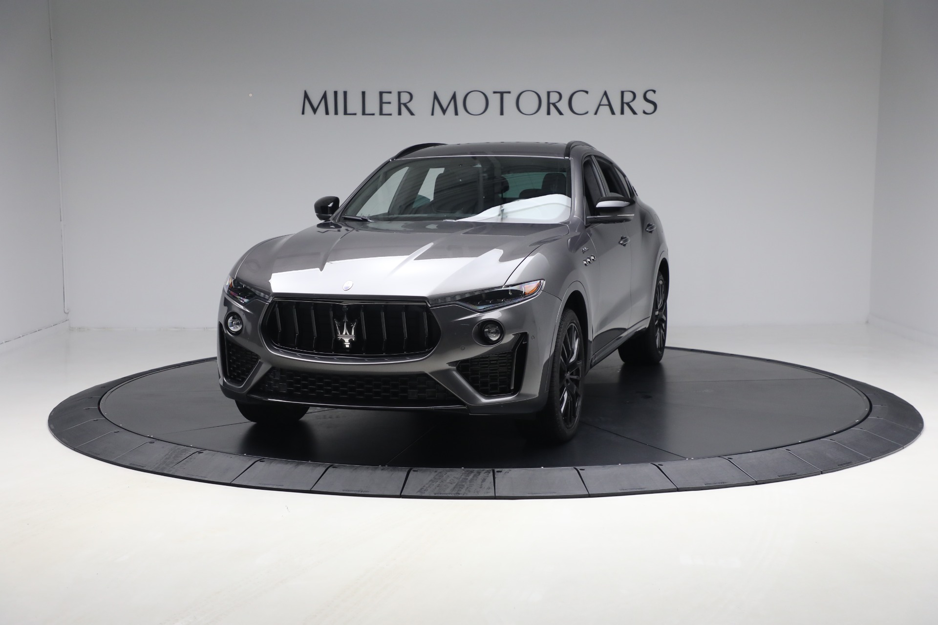 Used 2022 Maserati Levante Modena for sale $53,900 at McLaren Greenwich in Greenwich CT 06830 1