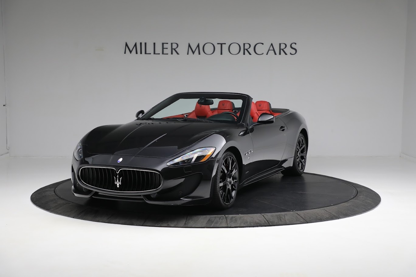 Used 2014 Maserati GranTurismo for sale Sold at McLaren Greenwich in Greenwich CT 06830 1