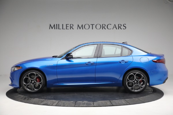 New 2022 Alfa Romeo Giulia Veloce for sale Sold at McLaren Greenwich in Greenwich CT 06830 3