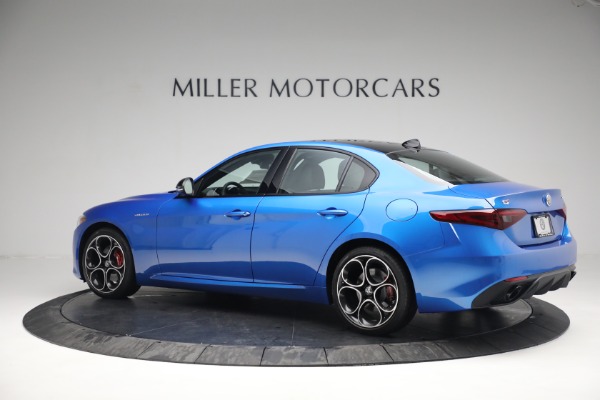 New 2022 Alfa Romeo Giulia Veloce for sale Sold at McLaren Greenwich in Greenwich CT 06830 4