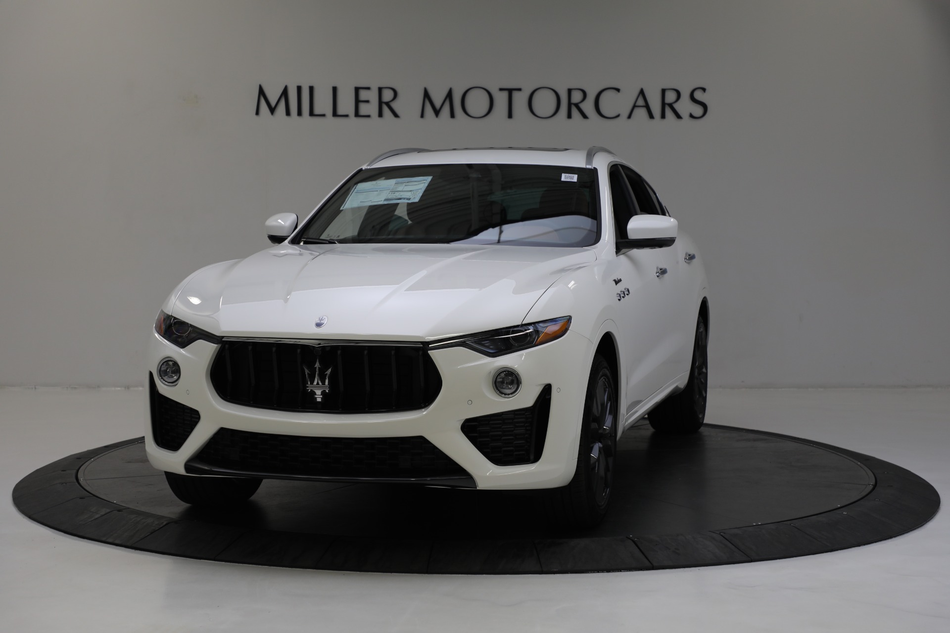 New 2022 Maserati Levante Modena for sale $103,535 at McLaren Greenwich in Greenwich CT 06830 1