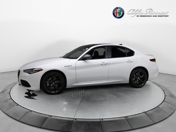 New 2023 Alfa Romeo Giulia Estrema for sale $55,610 at McLaren Greenwich in Greenwich CT 06830 2