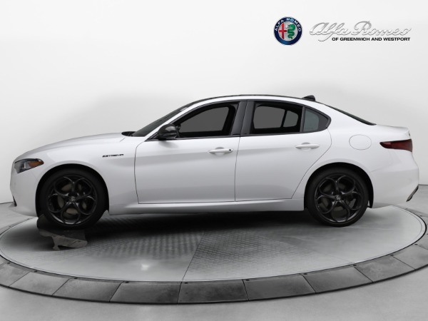 New 2023 Alfa Romeo Giulia Estrema for sale $55,610 at McLaren Greenwich in Greenwich CT 06830 3