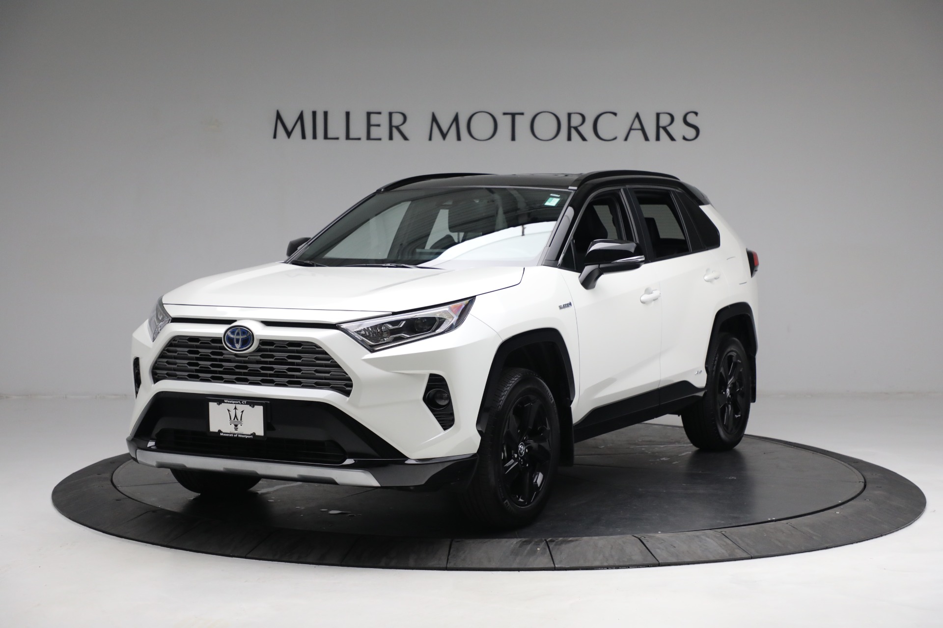 Used 2021 Toyota RAV4 Hybrid XSE for sale Sold at McLaren Greenwich in Greenwich CT 06830 1