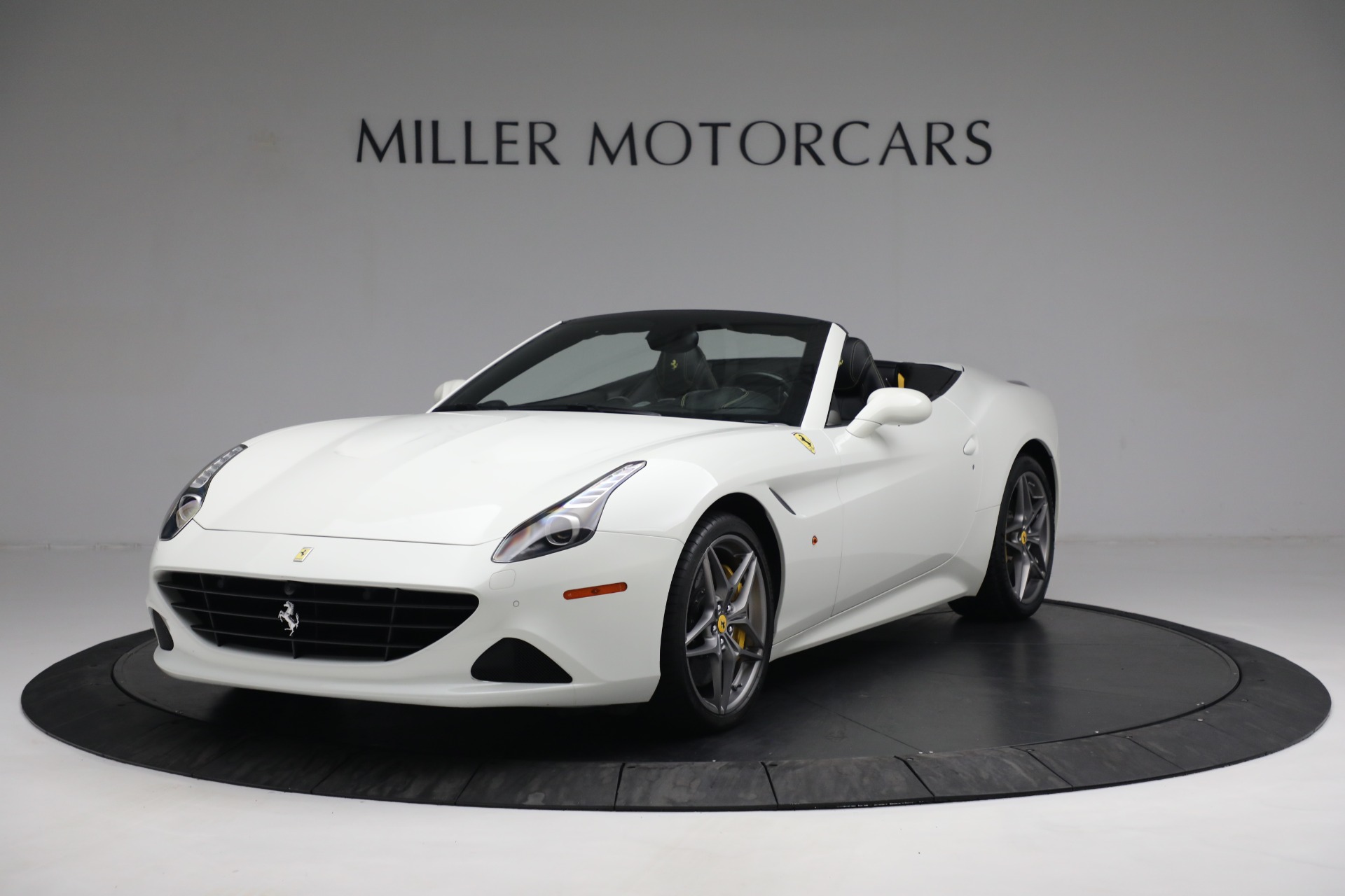 Used 2015 Ferrari California T for sale $157,900 at McLaren Greenwich in Greenwich CT 06830 1