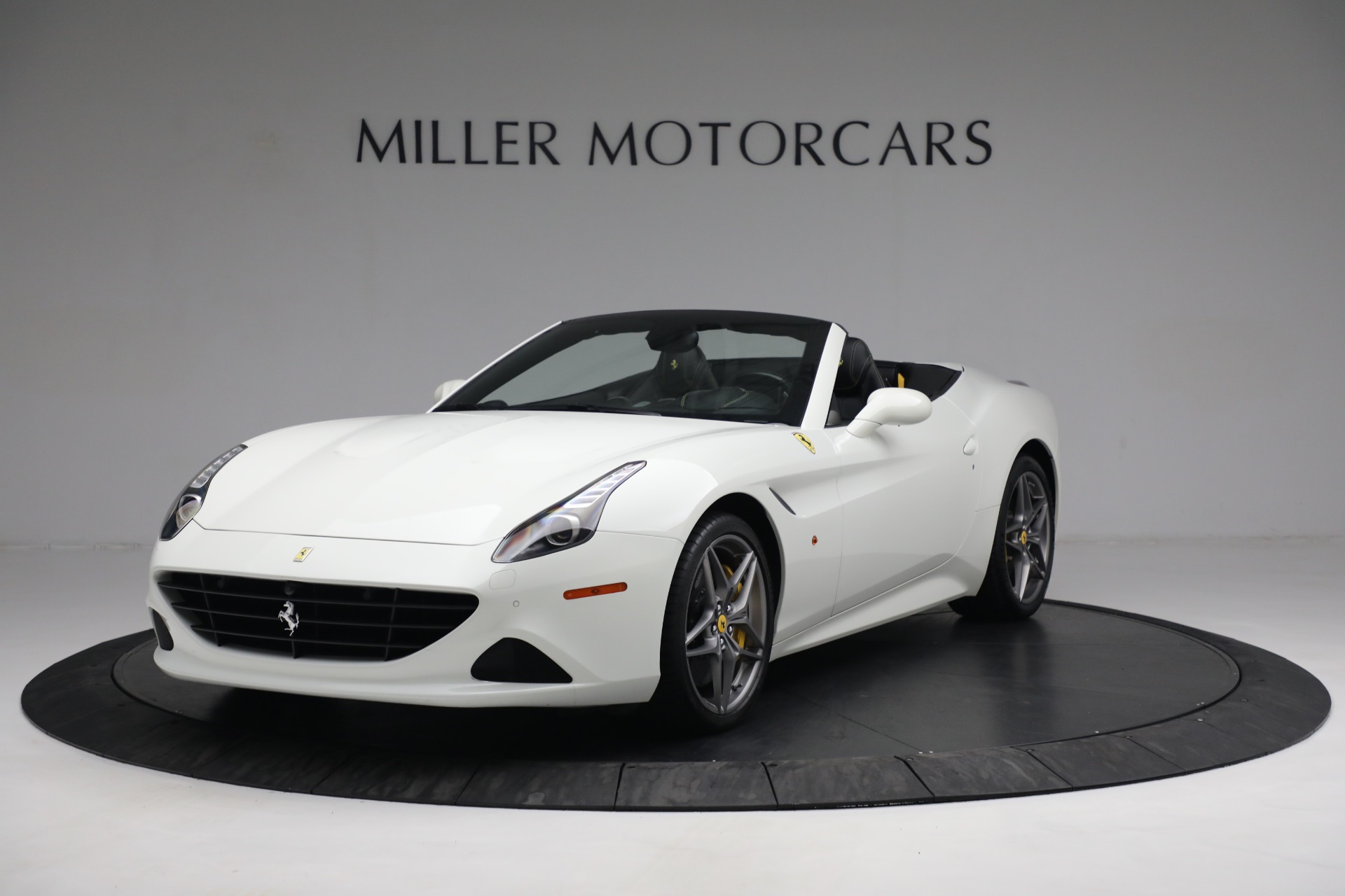 Used 2015 Ferrari California T for sale Sold at McLaren Greenwich in Greenwich CT 06830 1