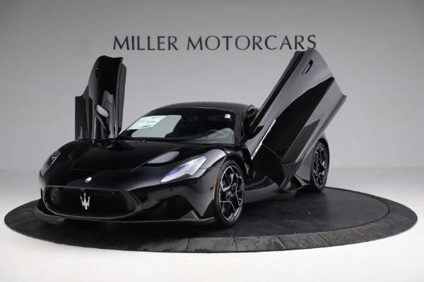 New 2022 Maserati MC20 for sale $293,045 at McLaren Greenwich in Greenwich CT 06830 2