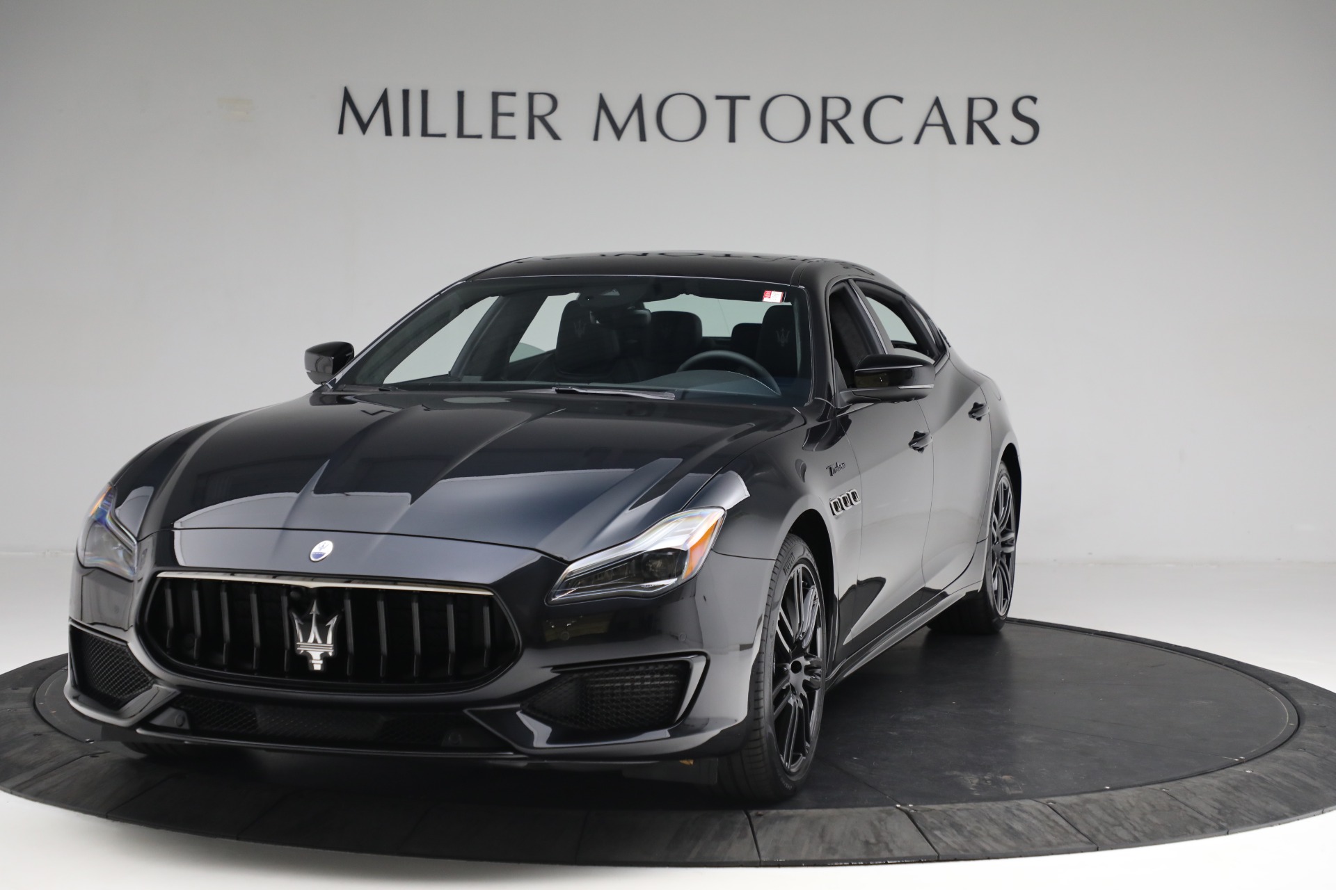 New 2023 Maserati Quattroporte Modena Q4 for sale $138,495 at McLaren Greenwich in Greenwich CT 06830 1