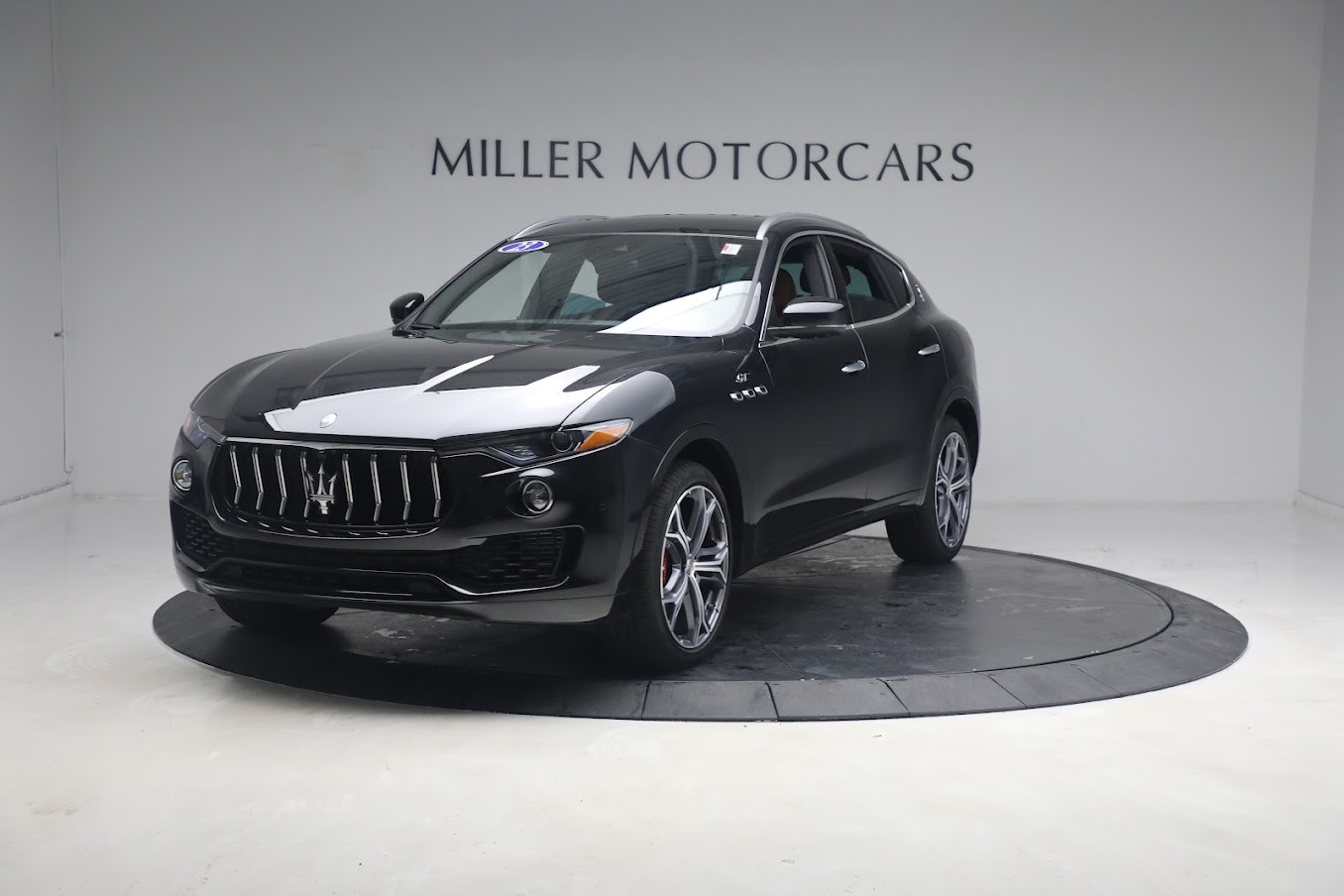 New 2023 Maserati Levante GT for sale $86,712 at McLaren Greenwich in Greenwich CT 06830 1