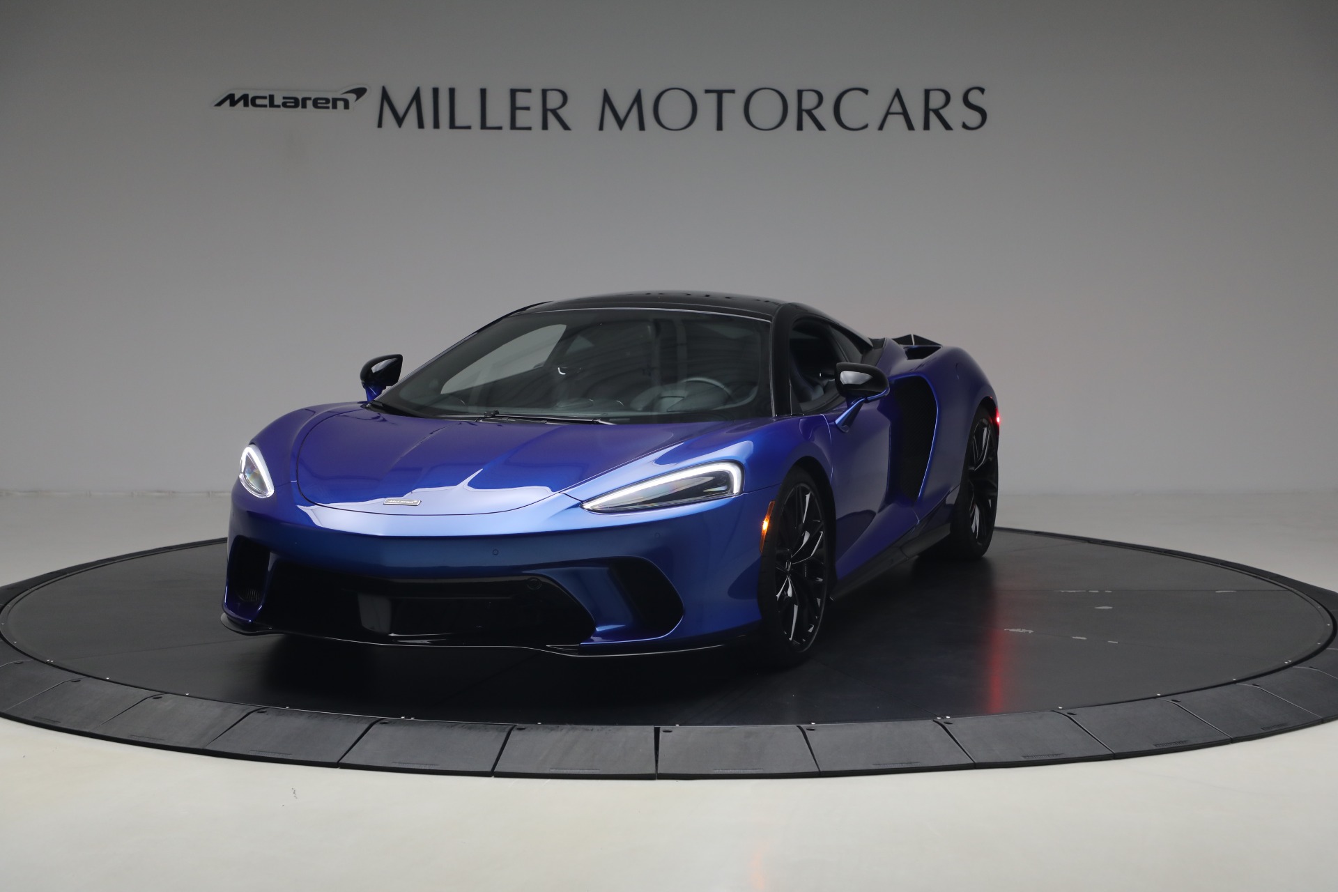 Used 2023 McLaren GT Luxe for sale $173,900 at McLaren Greenwich in Greenwich CT 06830 1