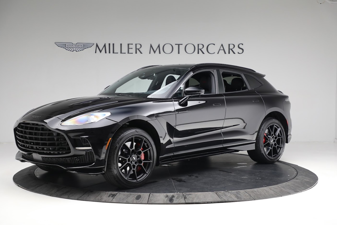 Used 2023 Aston Martin DBX 707 for sale Sold at McLaren Greenwich in Greenwich CT 06830 1