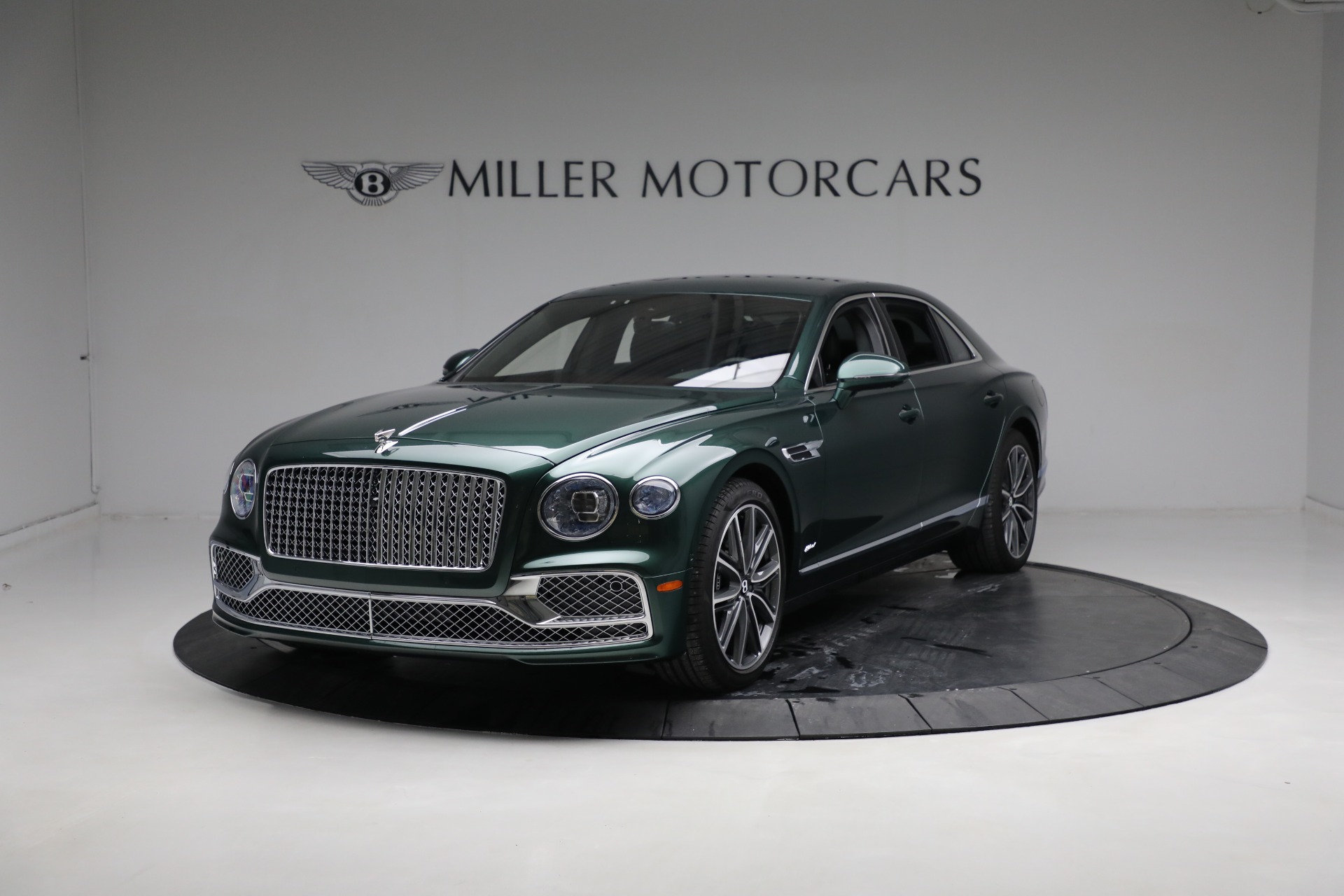 Used 2022 Bentley Flying Spur Hybrid for sale $214,900 at McLaren Greenwich in Greenwich CT 06830 1