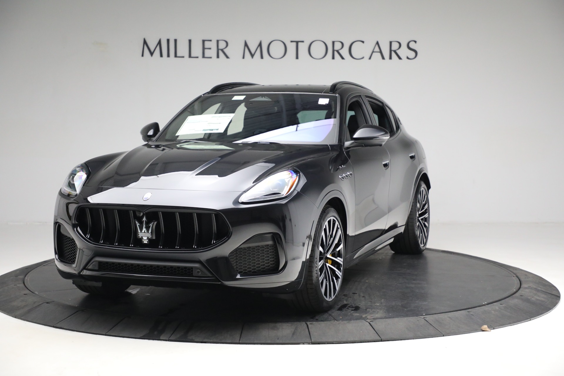 New 2023 Maserati Grecale Modena for sale $94,255 at McLaren Greenwich in Greenwich CT 06830 1