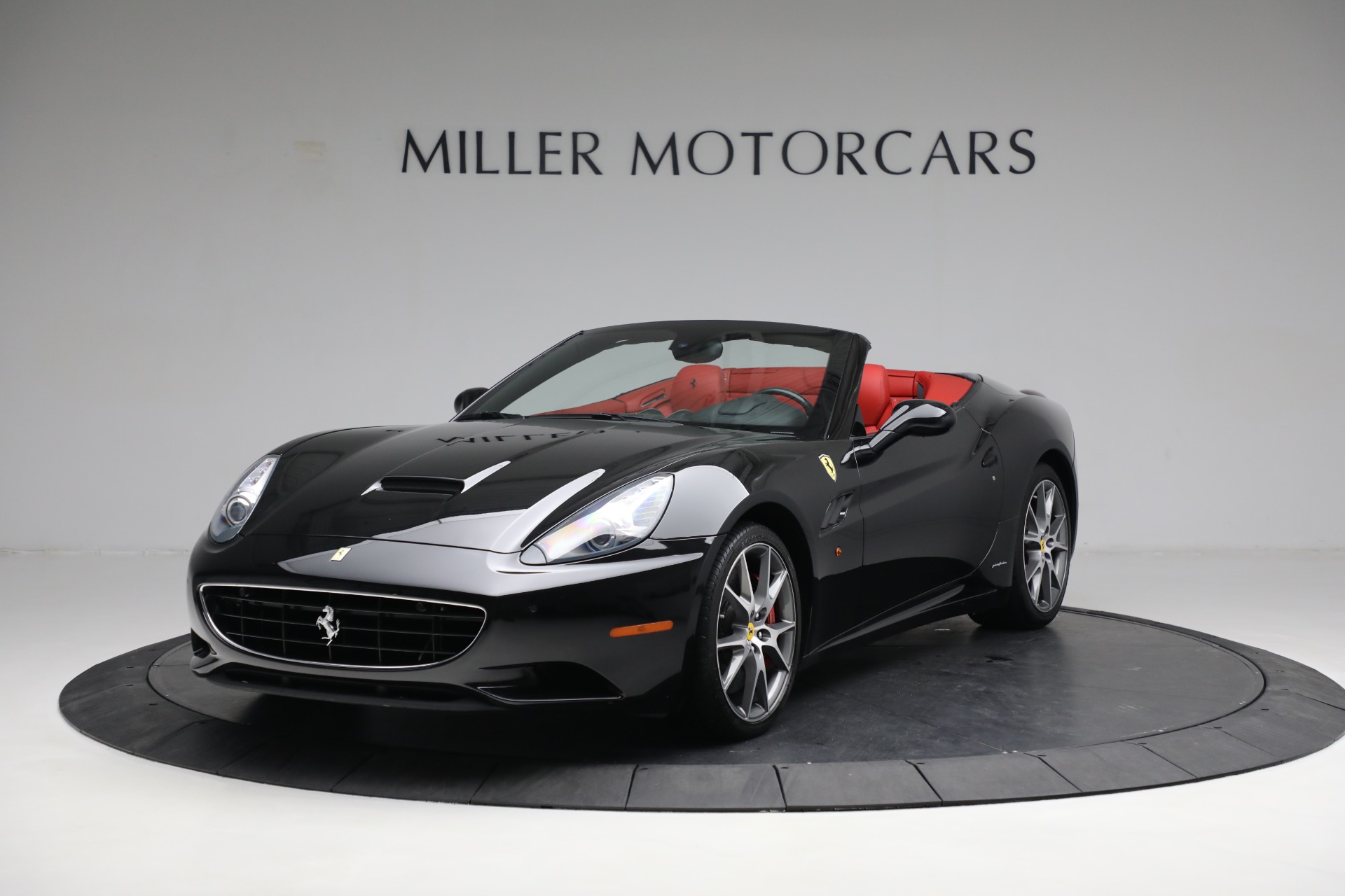 Used 2013 Ferrari California 30 for sale Sold at McLaren Greenwich in Greenwich CT 06830 1