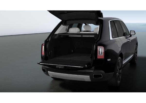 New 2023 Rolls-Royce Cullinan for sale Call for price at McLaren Greenwich in Greenwich CT 06830 4