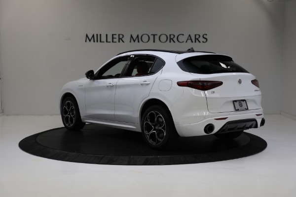 New 2023 Alfa Romeo Stelvio Veloce for sale $59,265 at McLaren Greenwich in Greenwich CT 06830 4