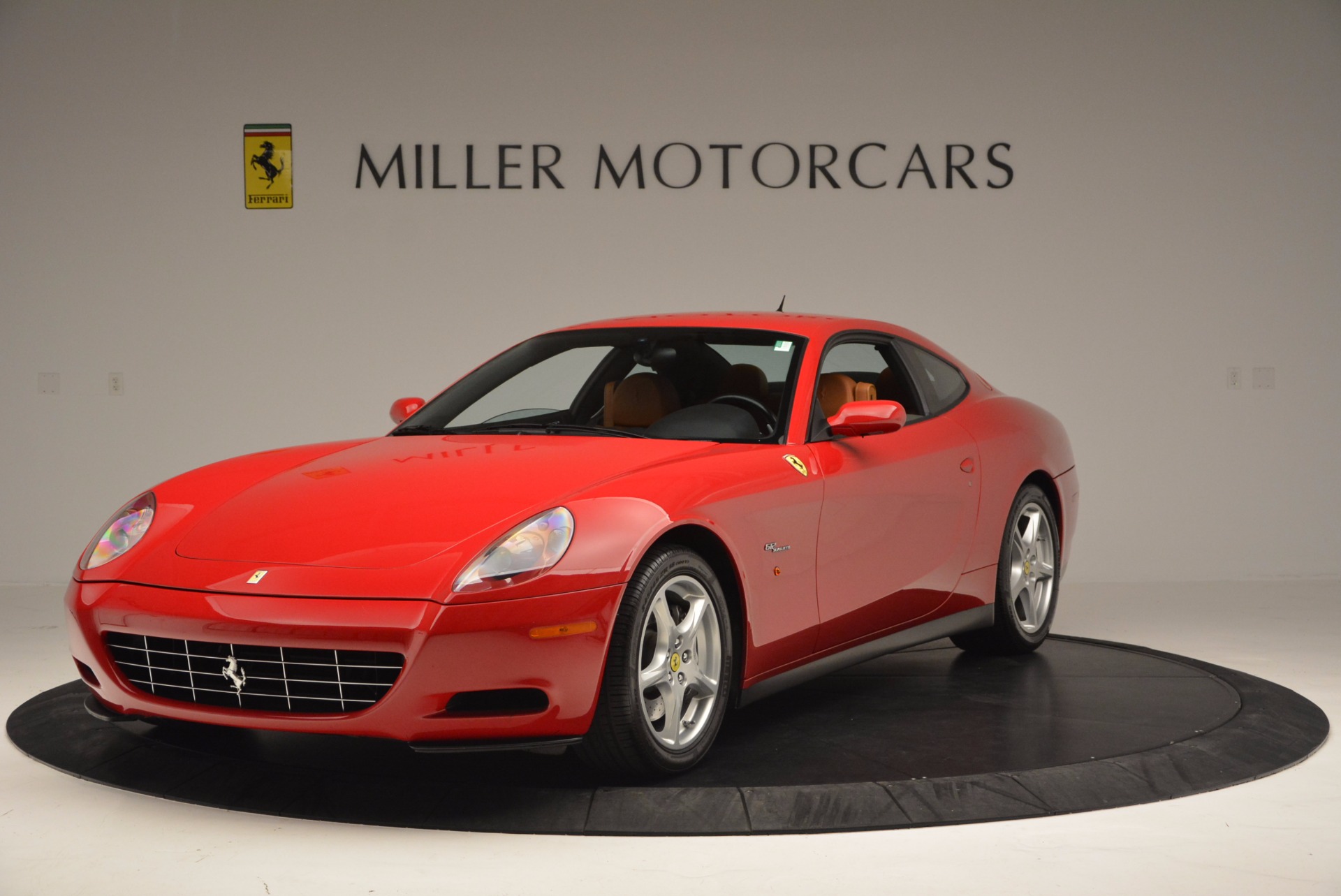 Машина Ferrari 612 Scaglietti салон