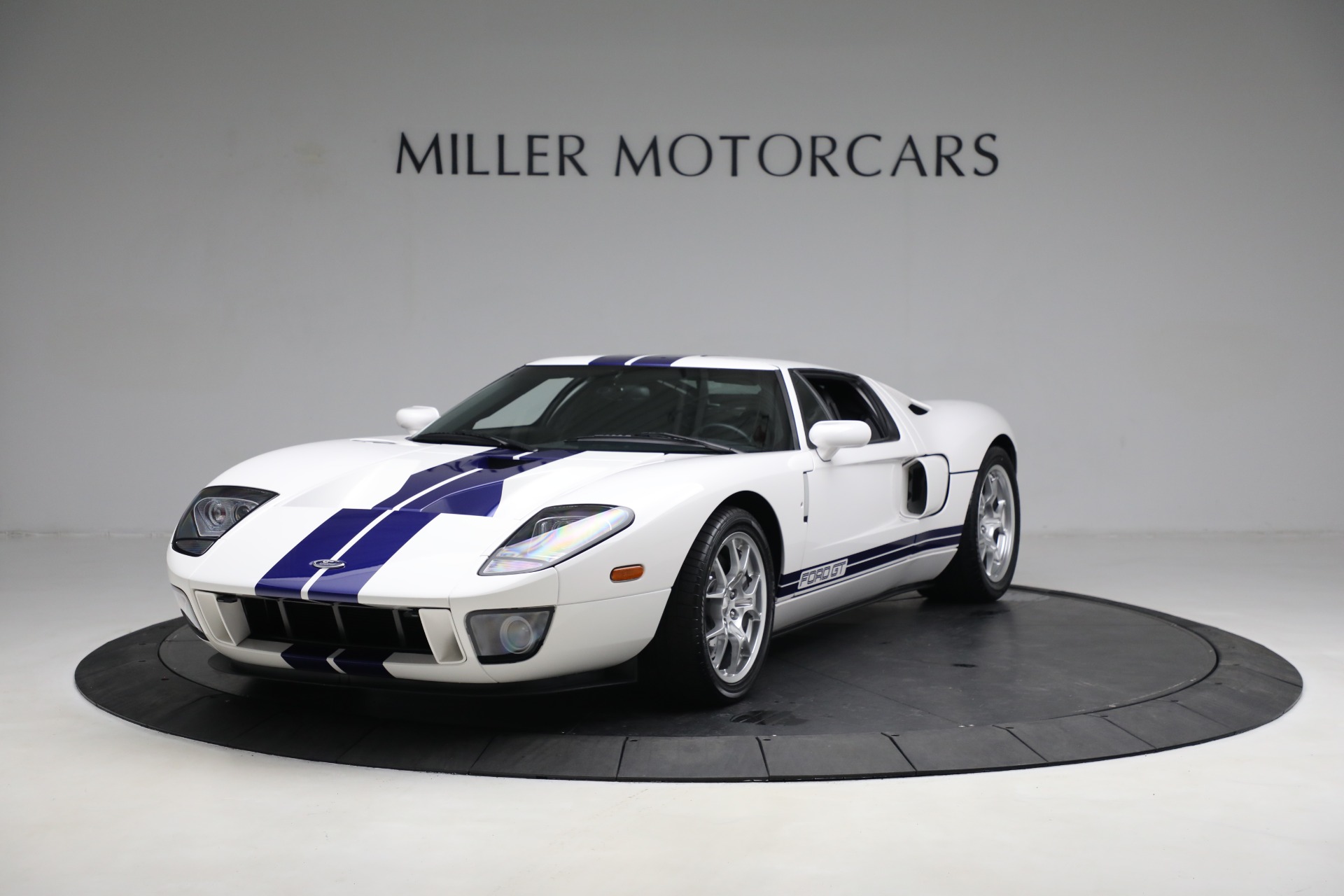 Used 2006 Ford GT for sale Sold at McLaren Greenwich in Greenwich CT 06830 1