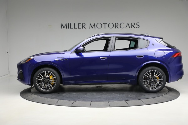 New 2023 Maserati Grecale Modena for sale $86,697 at McLaren Greenwich in Greenwich CT 06830 3