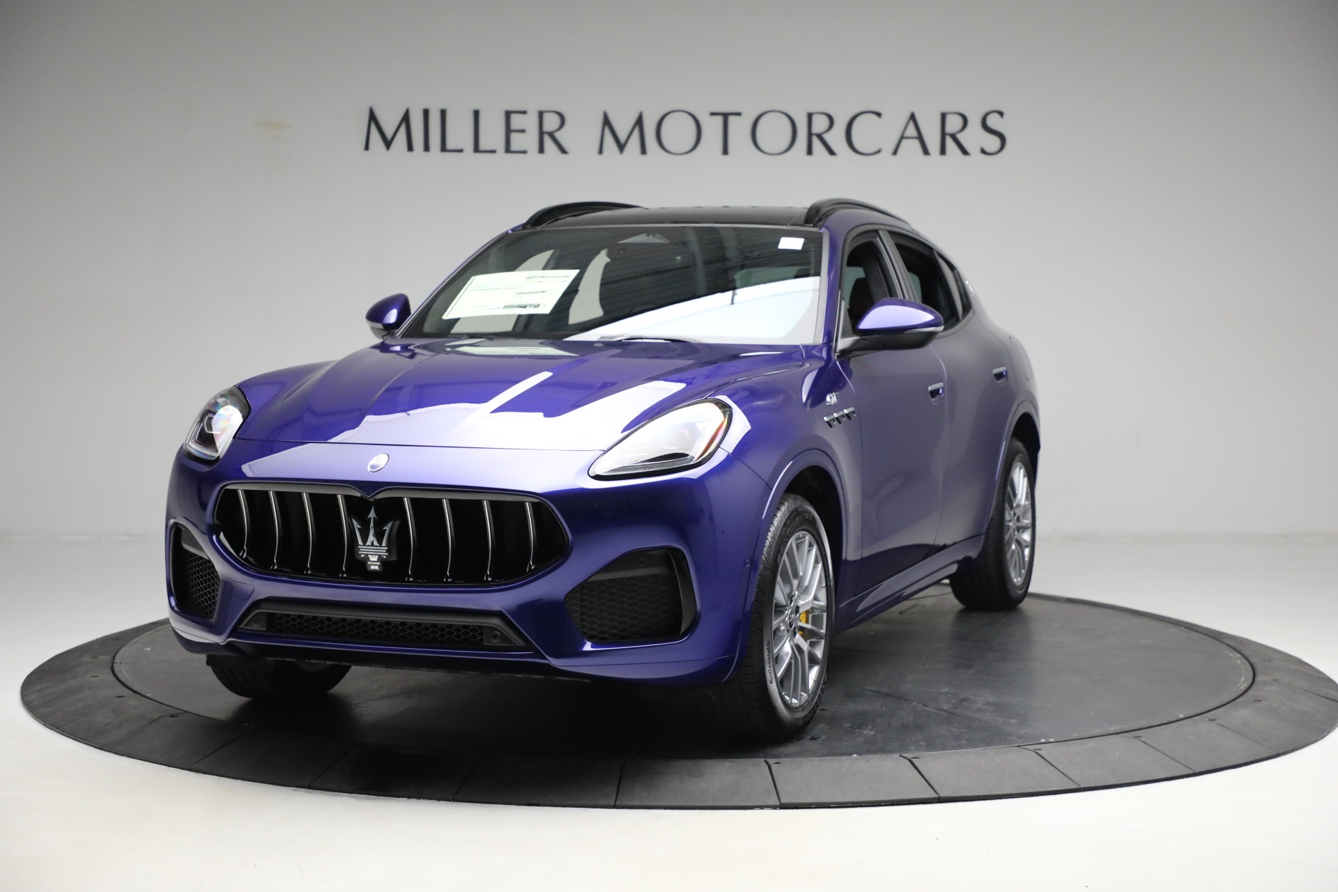 New 2023 Maserati Grecale GT for sale $73,597 at McLaren Greenwich in Greenwich CT 06830 1