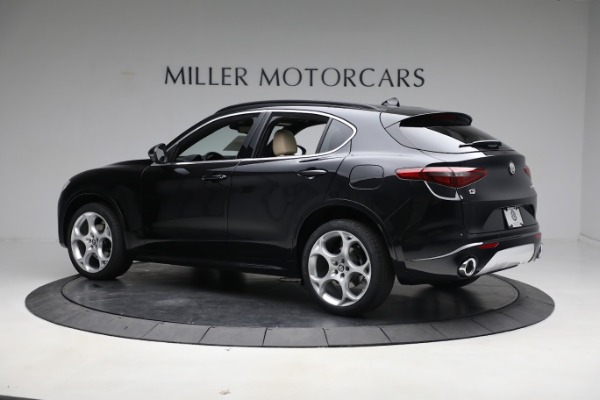 New 2023 Alfa Romeo Stelvio Ti Lusso for sale $59,275 at McLaren Greenwich in Greenwich CT 06830 4