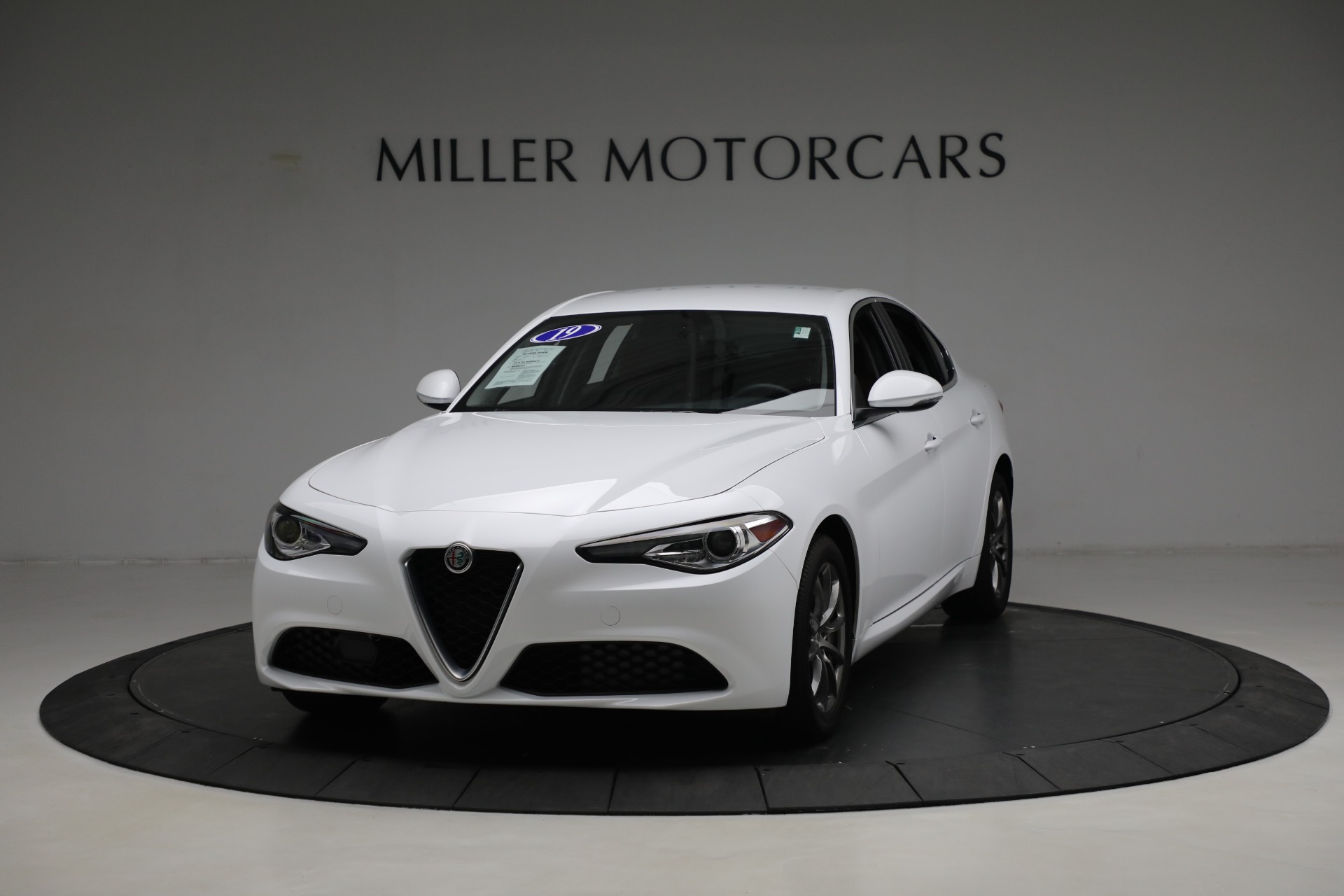 Used 2019 Alfa Romeo Giulia for sale Sold at McLaren Greenwich in Greenwich CT 06830 1