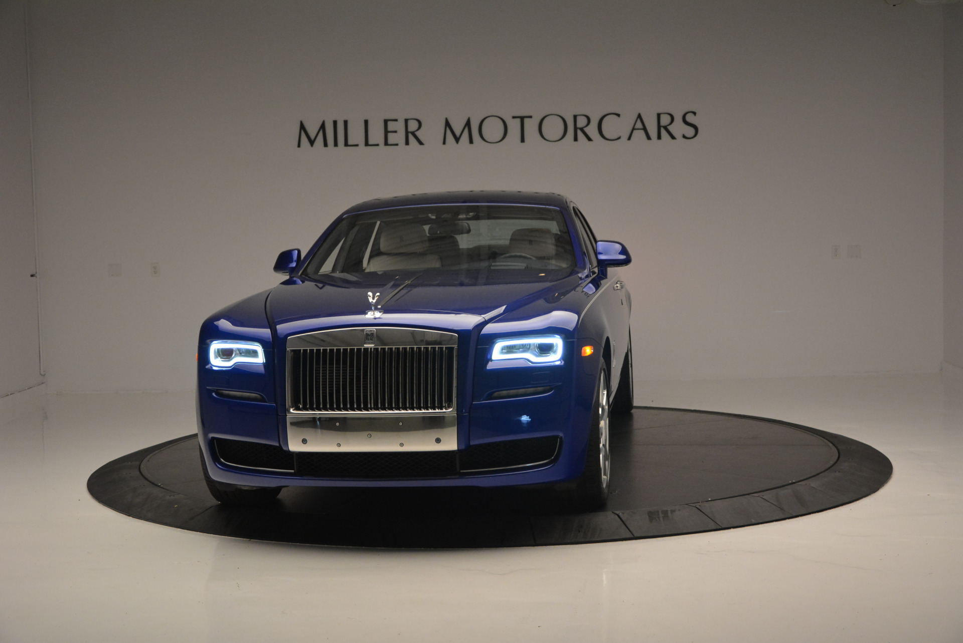 Used 2016 ROLLS-ROYCE GHOST SERIES II for sale Sold at McLaren Greenwich in Greenwich CT 06830 1