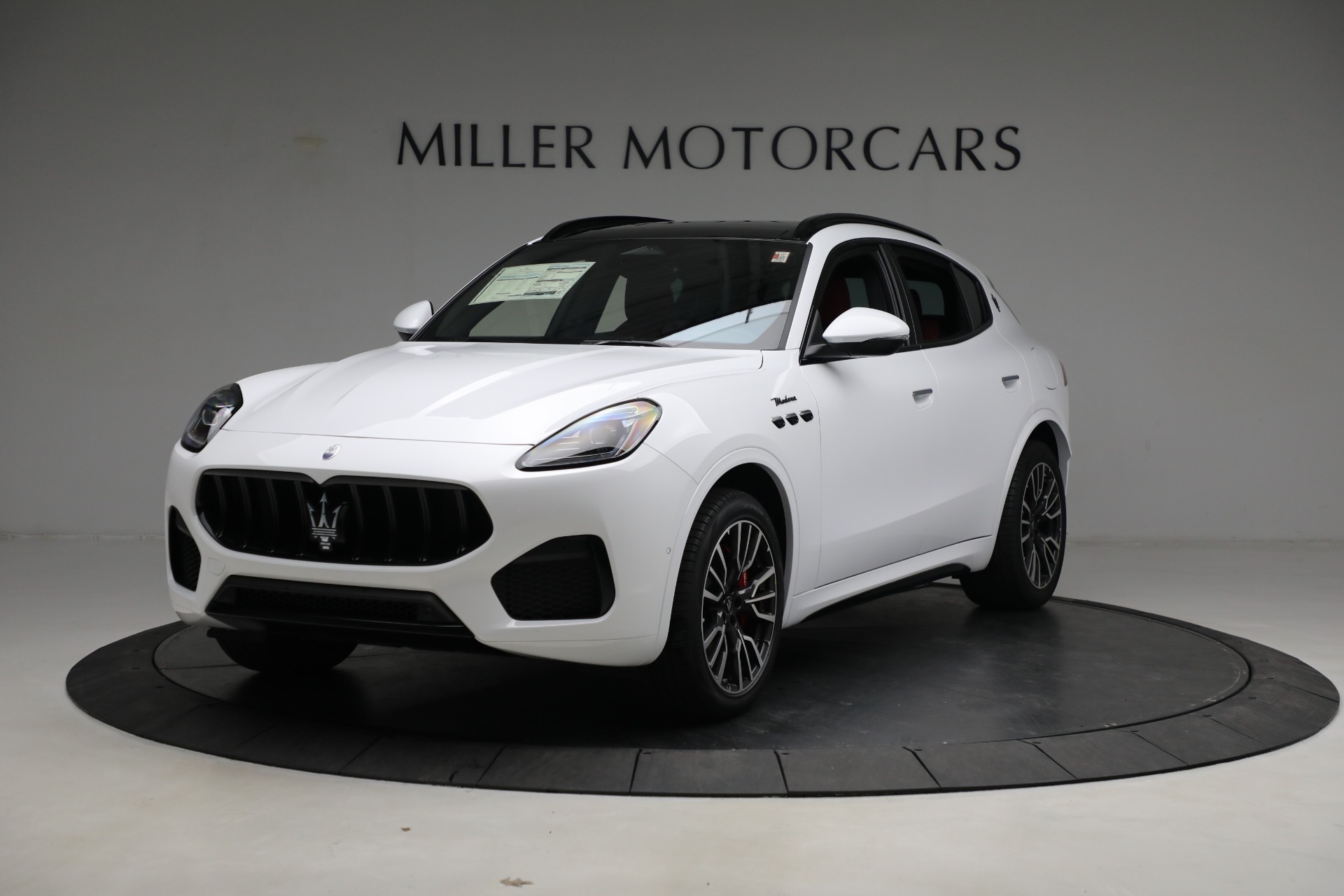 New 2023 Maserati Grecale Modena for sale $85,497 at McLaren Greenwich in Greenwich CT 06830 1