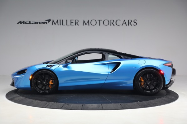 Used 2023 McLaren Artura TechLux for sale Call for price at McLaren Greenwich in Greenwich CT 06830 3